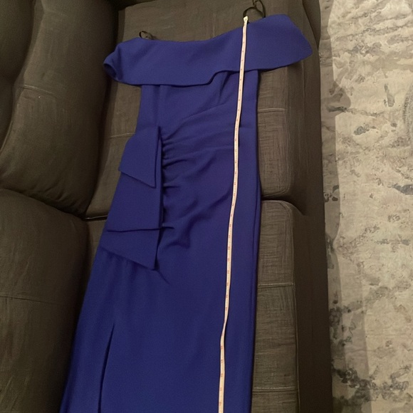 Xscape Evening Dress - Off Shoulder. 3/4 length altered size 6. - Picture 8 of 8